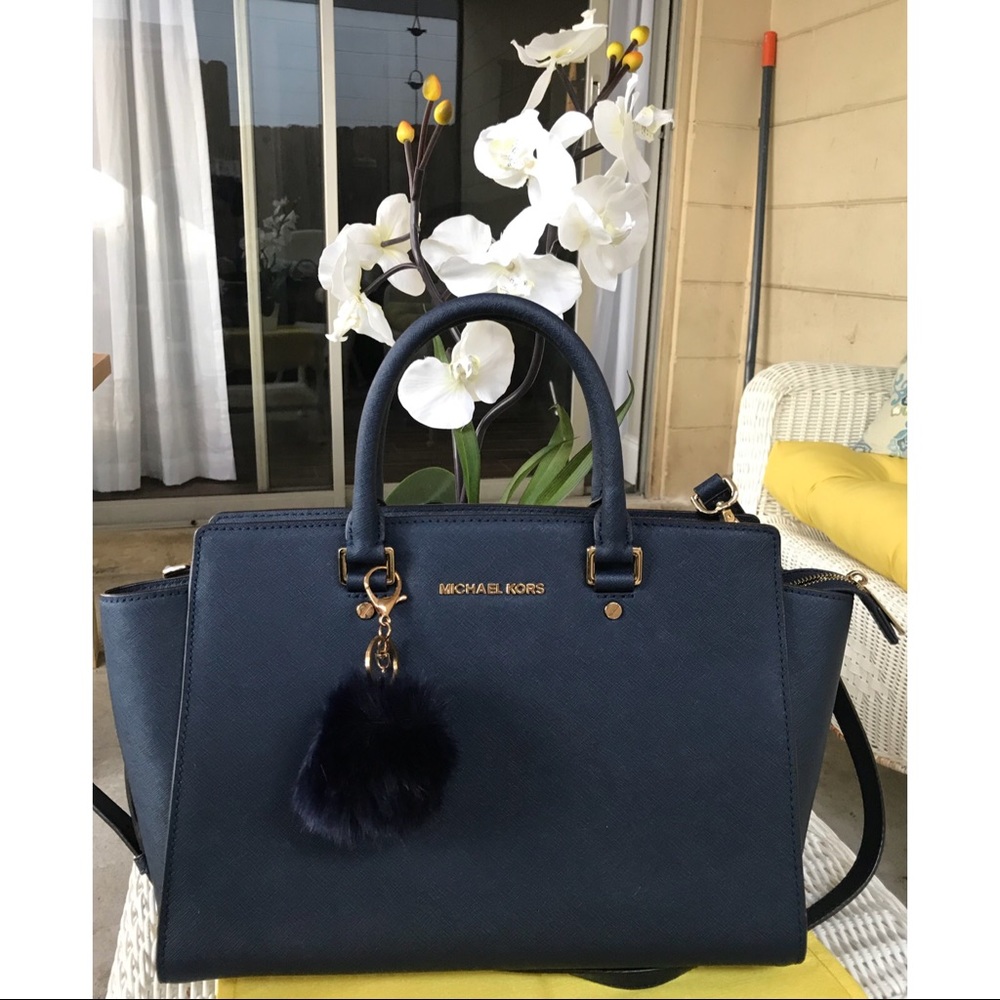 Michael Kors Large Navy Selma Satchel Purse